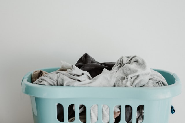 sort the laundry for time saving