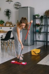 A simple cleaning schedule you can stick to
